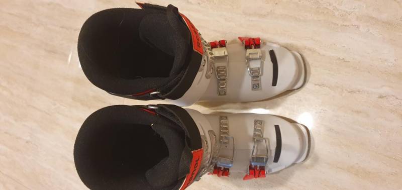 ox_buty-narciarskie-rossignol-hero-215