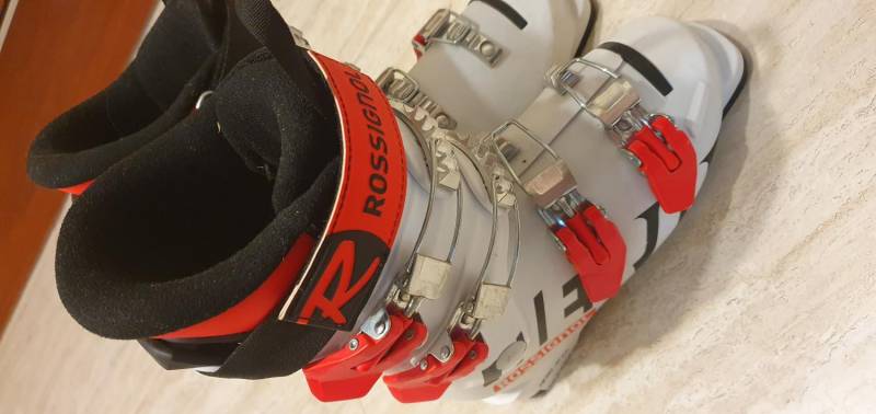 ox_buty-narciarskie-rossignol-hero-215