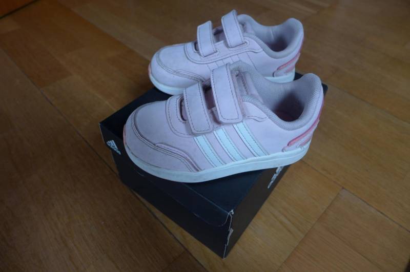 ox_buty-dla-dziewczynki-adidas-roz-25