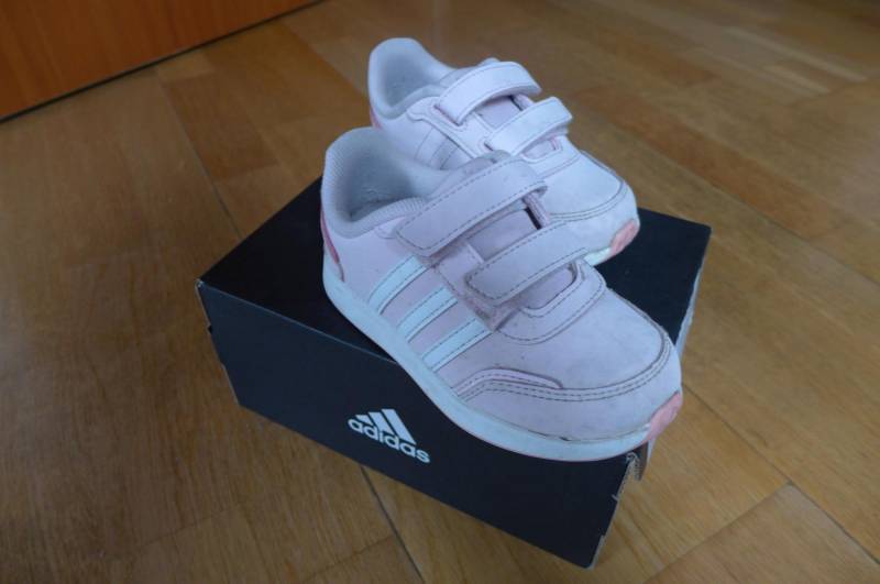 ox_buty-dla-dziewczynki-adidas-roz-25