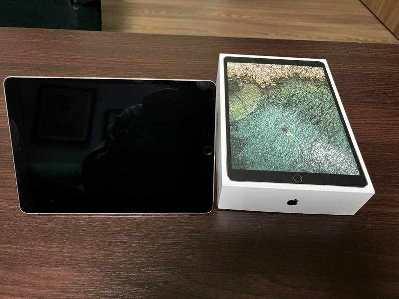 ox_sprzedam-tablet-apple-ipad-pro-105-cala-256-gb