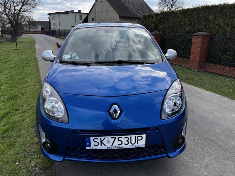 ox_renault-twingo-12-16-v-100-km-tce-w-wersji-uspotrtowionej-gt-z-domu