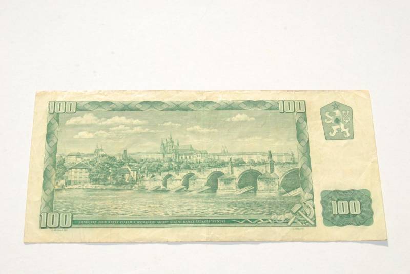 ox_stary-banknot-100-koron-czechoslowacja-1961-antyk