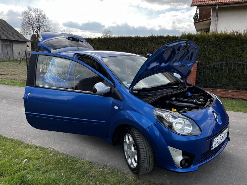 ox_renault-twingo-12-16-v-100-km-tce-w-wersji-uspotrtowionej-gt-z-domu