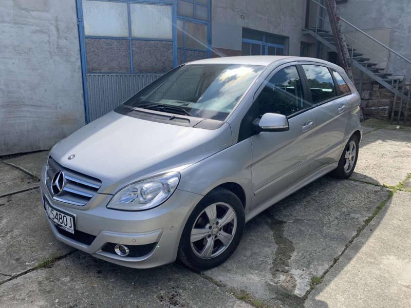 ox_mercedes-b-klasa-17-benzyna-2009-rok-bezwypadkowy