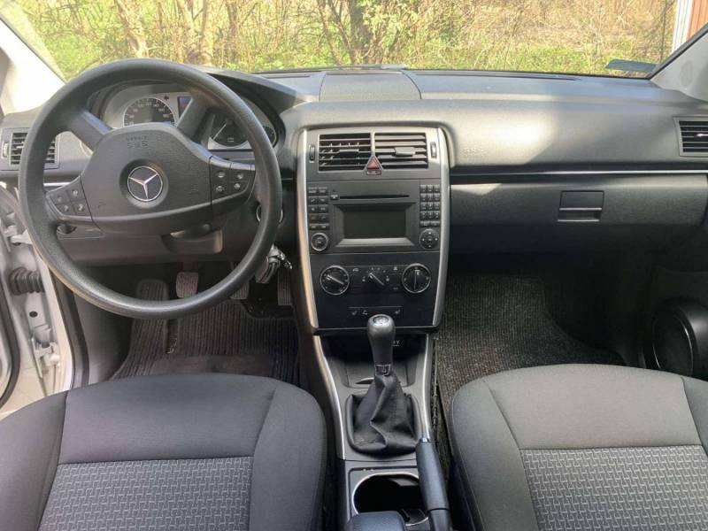 ox_mercedes-b-klasa-17-benzyna-2009-rok-bezwypadkowy