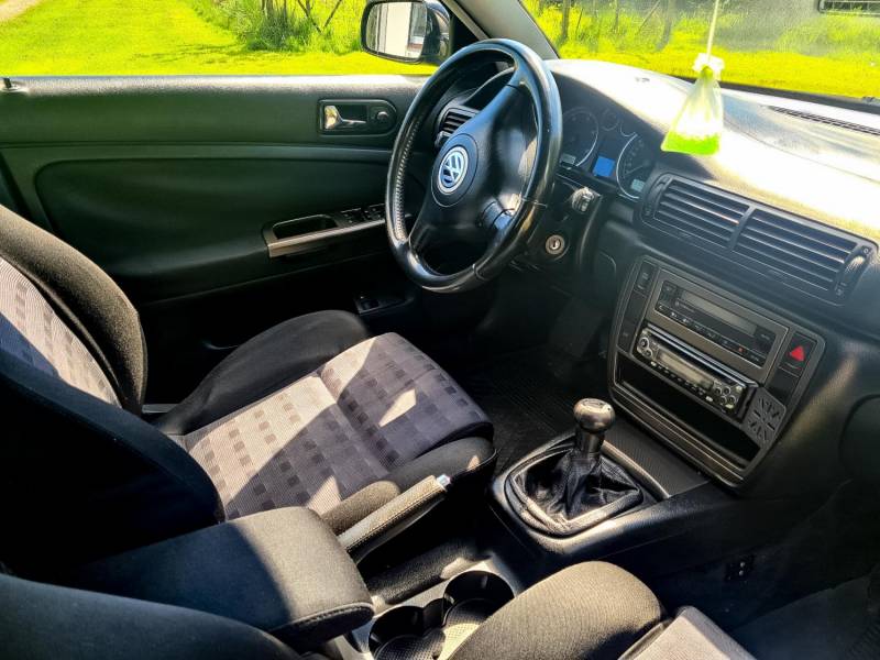 ox_vw-passat-19-td-2002-r-6-bieg