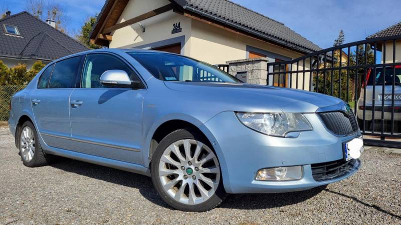 ox_skoda-superb-20-tdi-lk-dsg-2012r