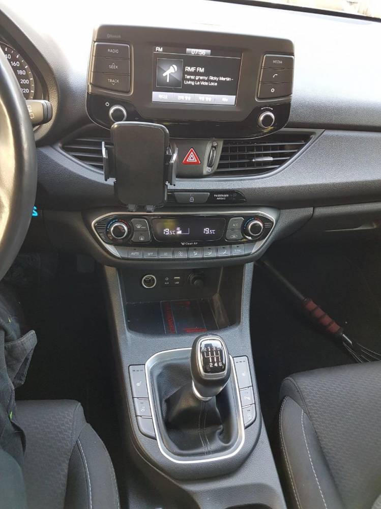 ox_hyundai-i30-2017r-105-km-16-crdi-diesel