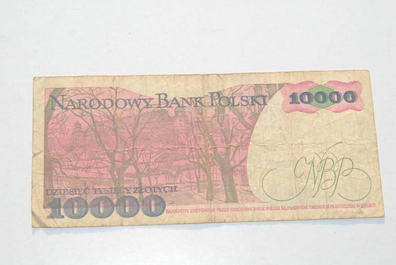 ox_stary-banknot-10000-zlotych-wyspianski-1988-antyk