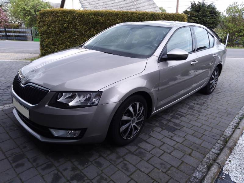 ox_skoda-octavia-iii-14-tsi-serwisowana-krajowa-2013-uszkodzona