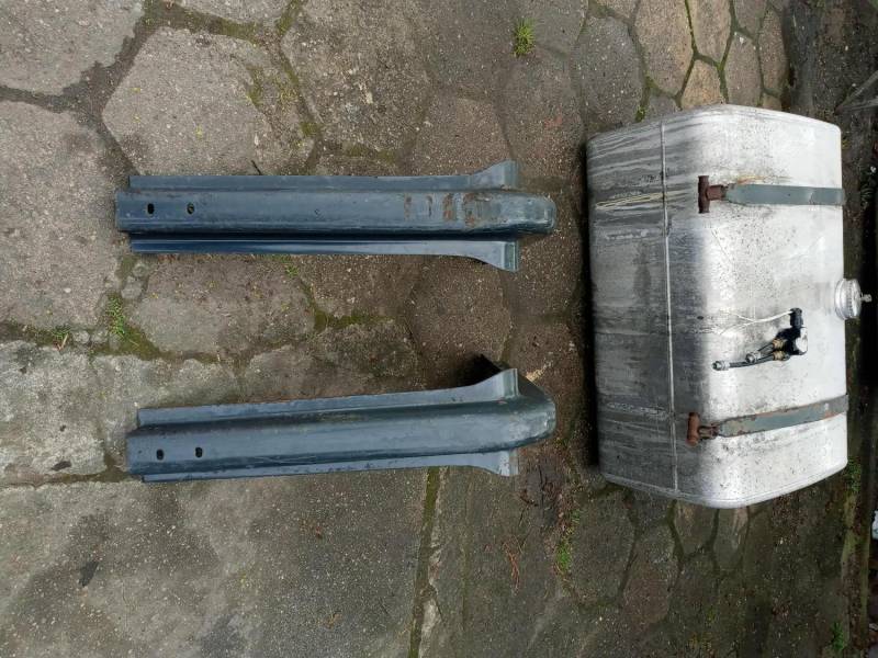 ox_zbiornik-paliwa-alu-280-l-iveco-eurocargociezarowe