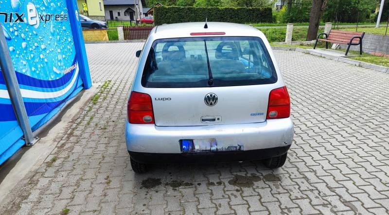 ox_lupo-2001-r