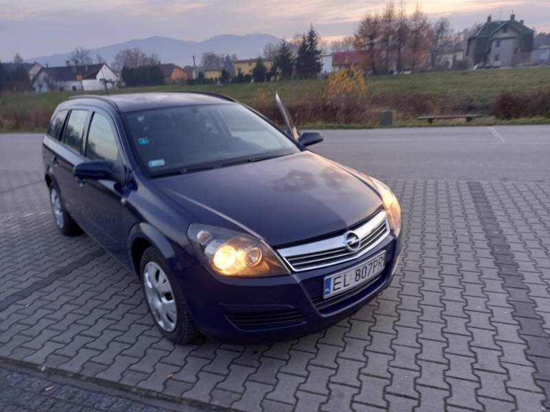 ox_opel-astra-h-kombi