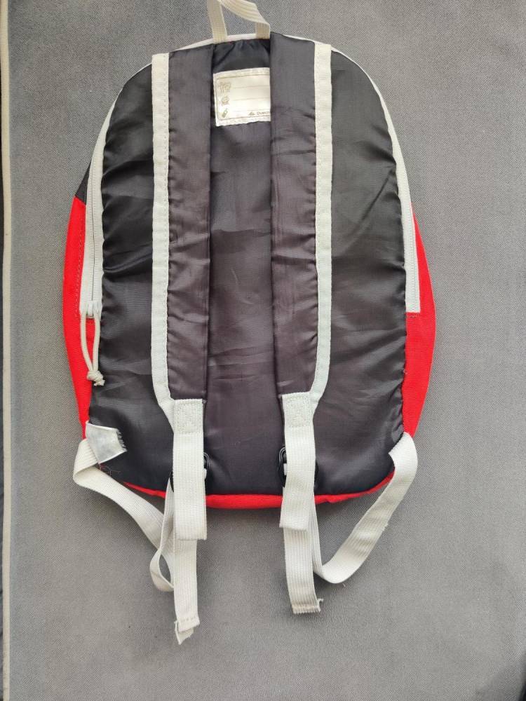 ox_plecak-quechua-arpenaz-kid-z-decathlona-dla-dziecka