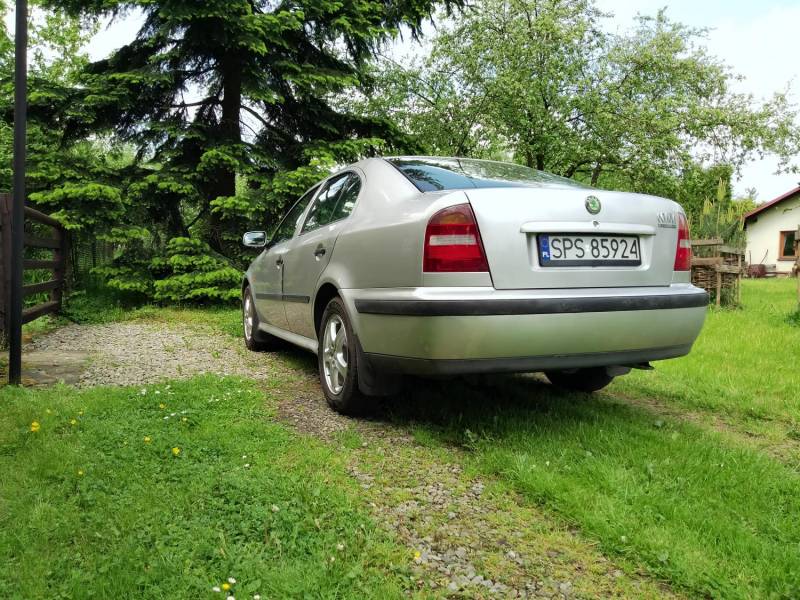 ox_skoda-octavia-19-tdi-agr