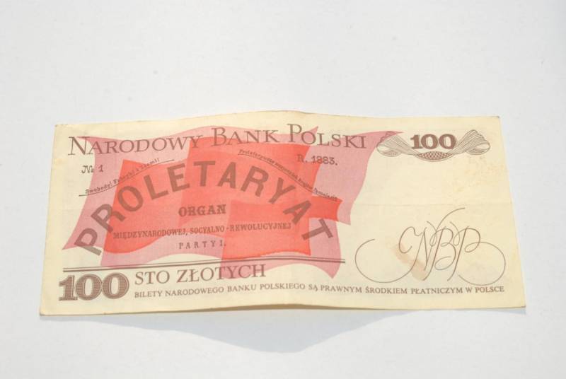 ox_stary-banknot-100-zlotych-warynski-1988-antyk