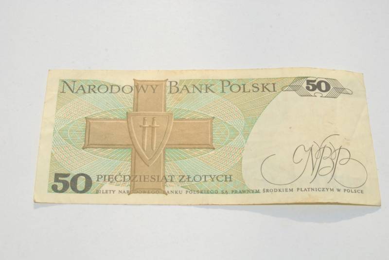 ox_stary-banknot-50-zlotych-swierczewski-1988-antyk