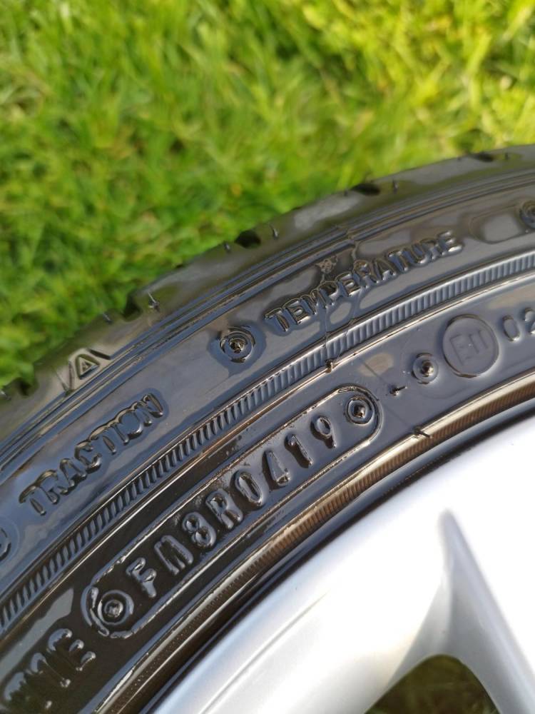 ox_4-felga-aluminiowa-audi-a1-z-oponami-falken