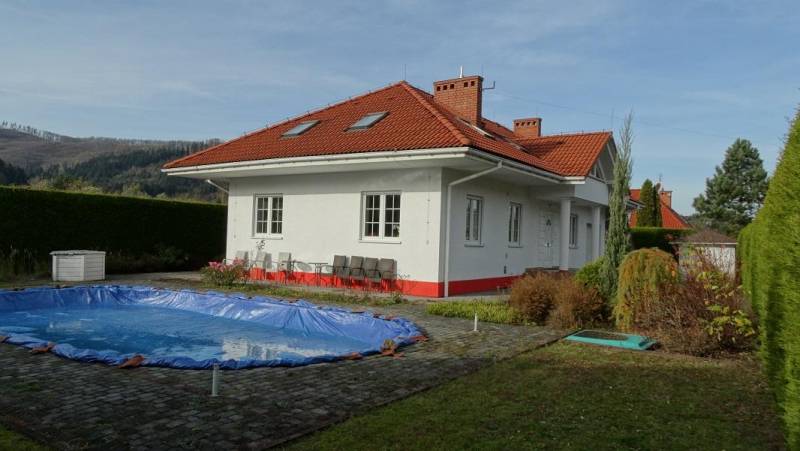 ox_willa-w-brennej-nad-rzeka-brennica-na-sprzedaz