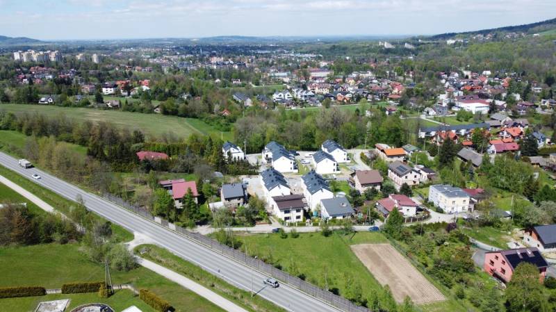 ox_nowy-segment-dwupoziomowy-w-centrum-ustroni