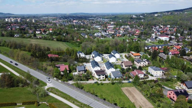 ox_nowy-segment-dwupoziomowy-w-centrum-ustroni