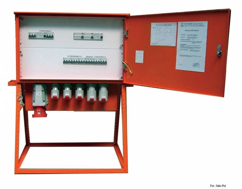 ox_skrzynka-elektryczna-budowlanabezpieczenstwonormyprzepisy