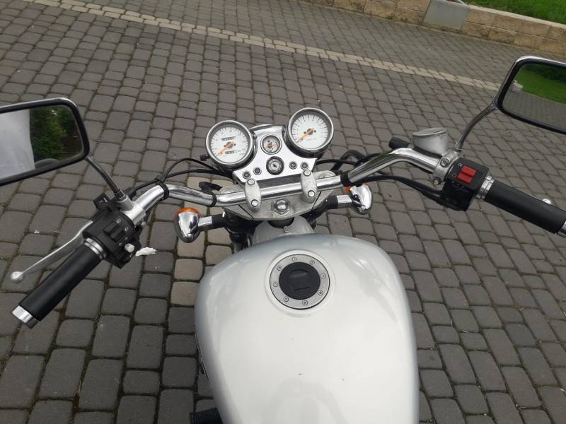 ox_sprzedam-motocykl-hyosung-aquila-gv-125