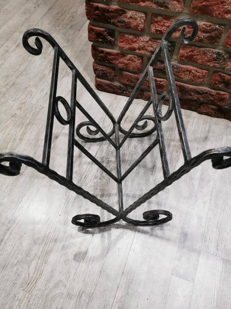 ox_gazetnik-z-kutego-zelaza-rekodzielo