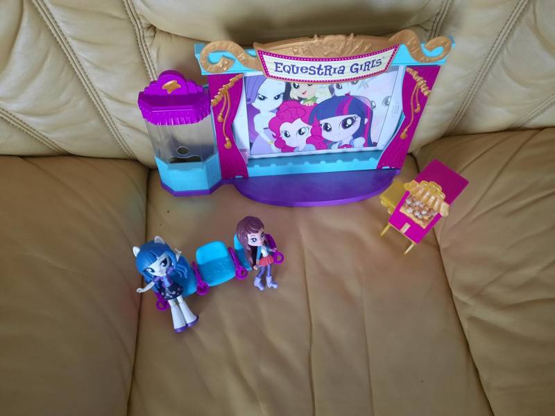 ox_duzy-zestaw-lalek-monster-high-littlest-pet-shop