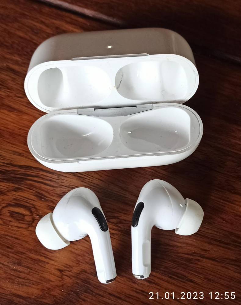 ox_sluchawki-airpods