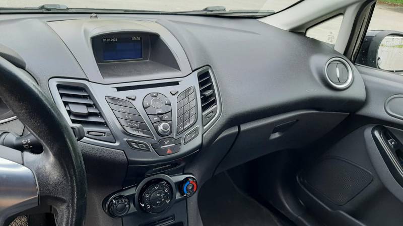 ox_ford-fiesta-12-benzyna