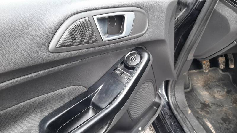 ox_ford-fiesta-12-benzyna
