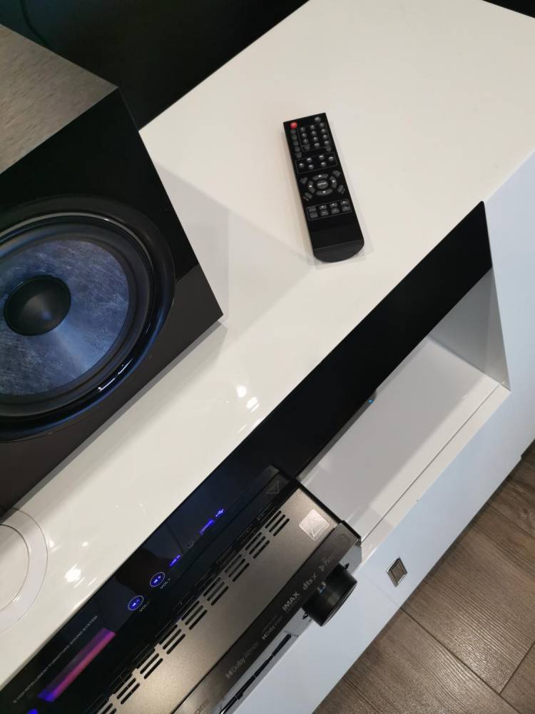ox_polka-rtv-pod-tv