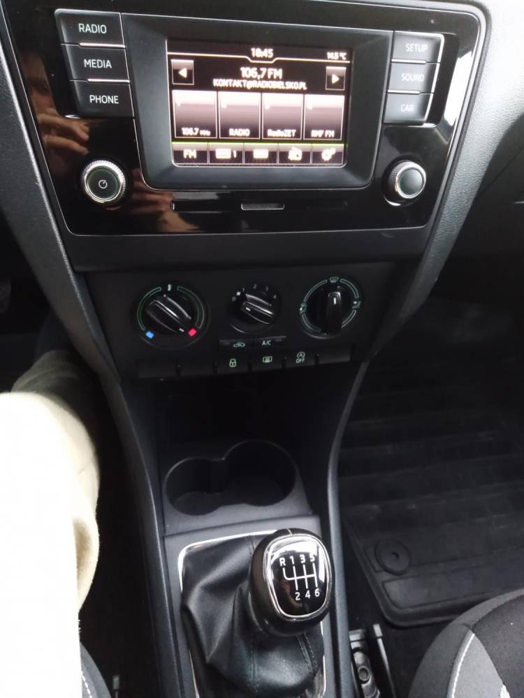 ox_skoda-rapid-2016r-salon-polska-12-turbo-benzyna-110km-6-biegow