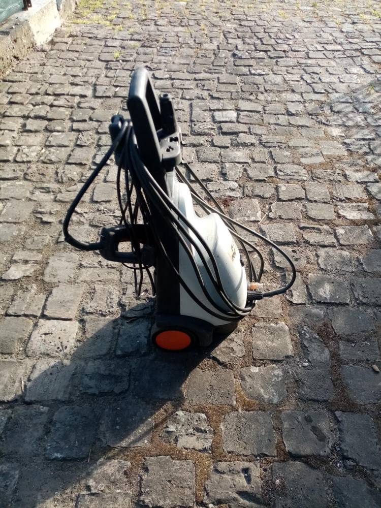 ox_myjka-stihl-re126-k-uszkodzona