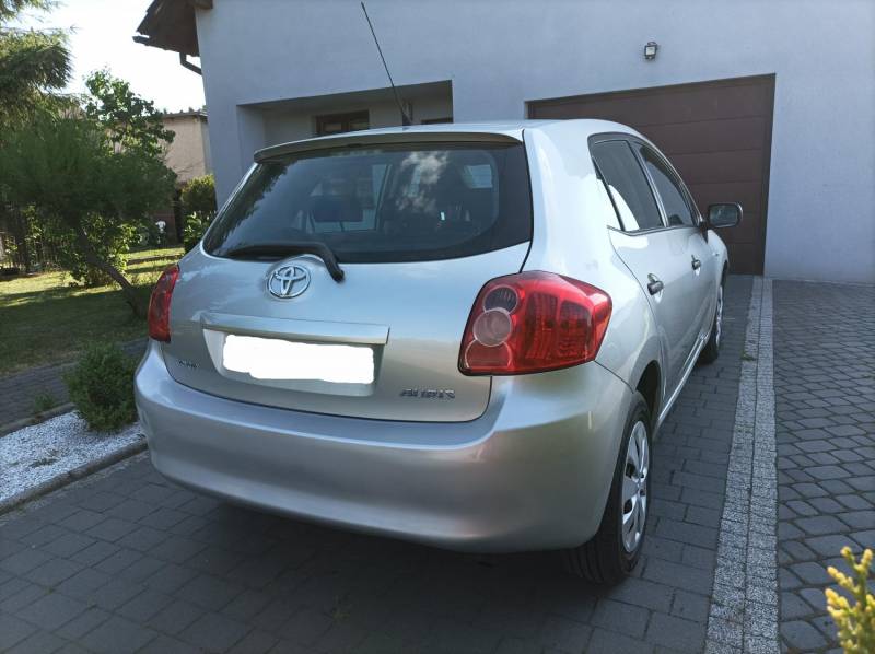 ox_toyota-auris-2009-13-benzyna-klimatyzacja-krajowa