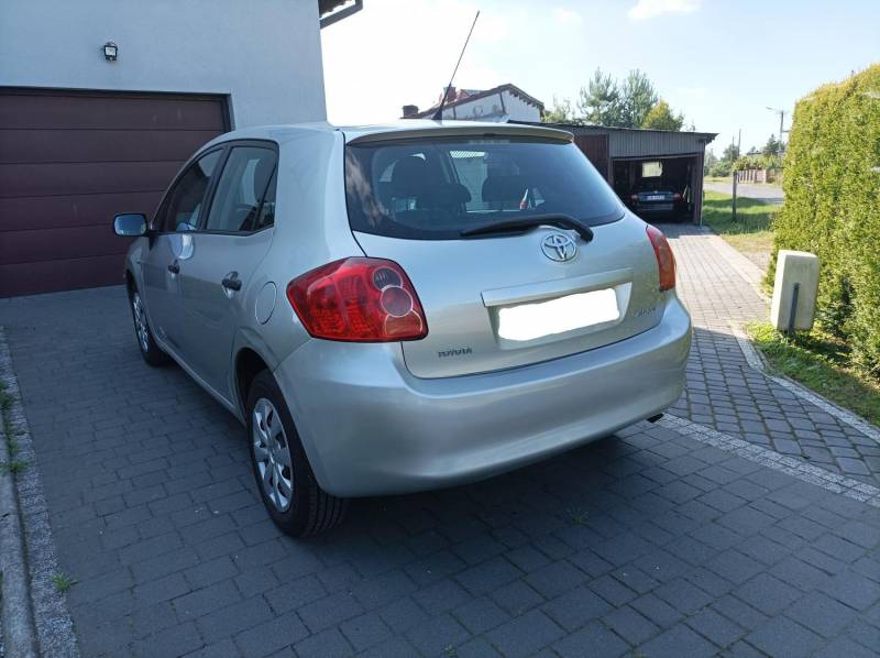 ox_toyota-auris-2009-13-benzyna-klimatyzacja-krajowa