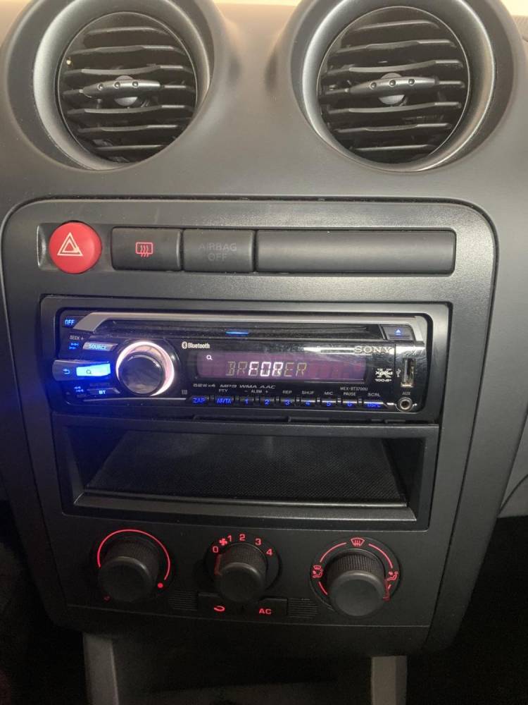 ox_seat-ibiza-12-benzyna-rok-2009-klimatyzacja-el-szyby-abs-radio