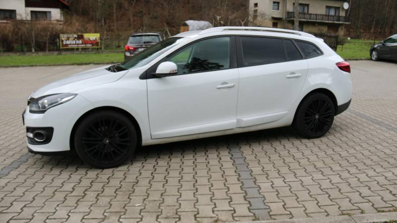 ox_sprzedam-renault-megane-2016-r