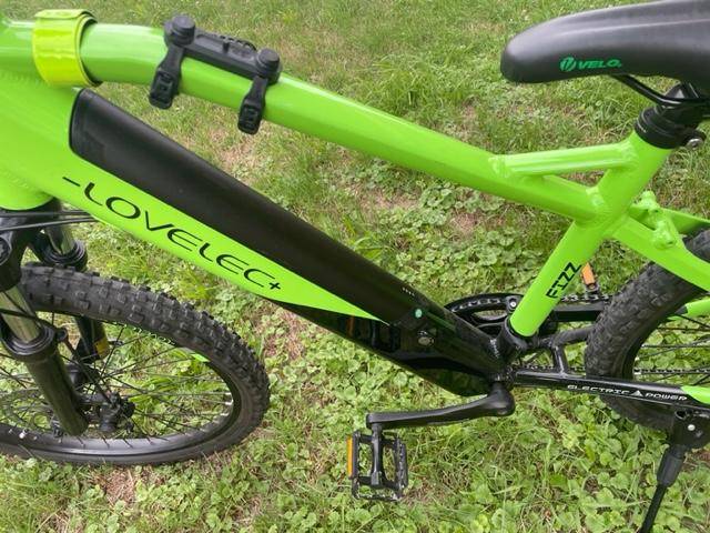 ox_rower-elektryczny-lovelec-fizz-dla-dziecka-e-bike-dla-juniora-wynajem