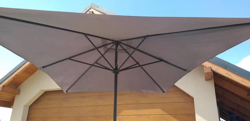 ox_sprzedam-parasol-ogrodowy-z-podstawa