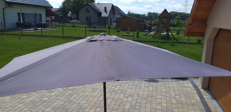ox_sprzedam-parasol-ogrodowy-z-podstawa