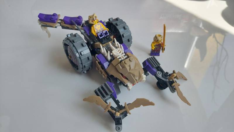 ox_lego-ninjago-dzunglowy-scigaczniszczyciel-anacondrai