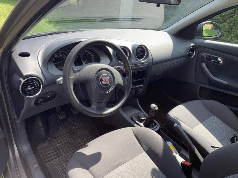 ox_sprzedam-seat-ibiza-12-benzyna-2008r-klima