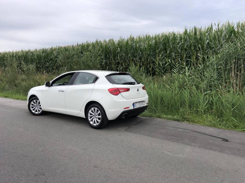 ox_sprzedam-alfa-romeo-giulietta