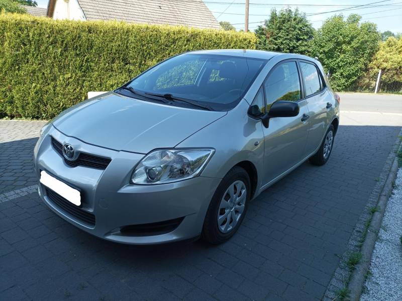 ox_toyota-auris-2009-13-benzyna-klimatyzacja-krajowa