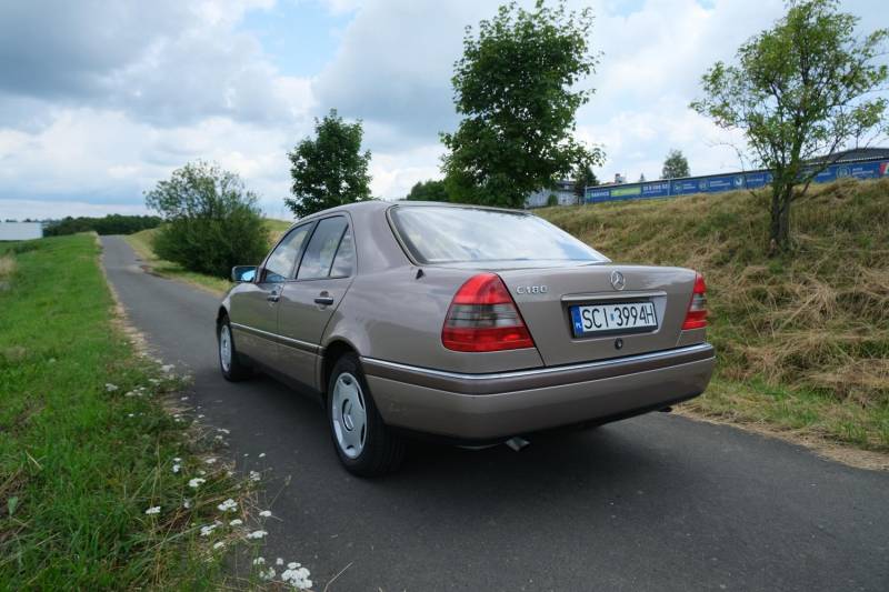 ox_mercedes-w202-c-klasa-elegance-stan-kolekcjonerski