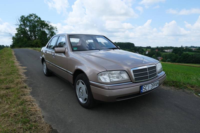 ox_mercedes-w202-c-klasa-elegance-stan-kolekcjonerski