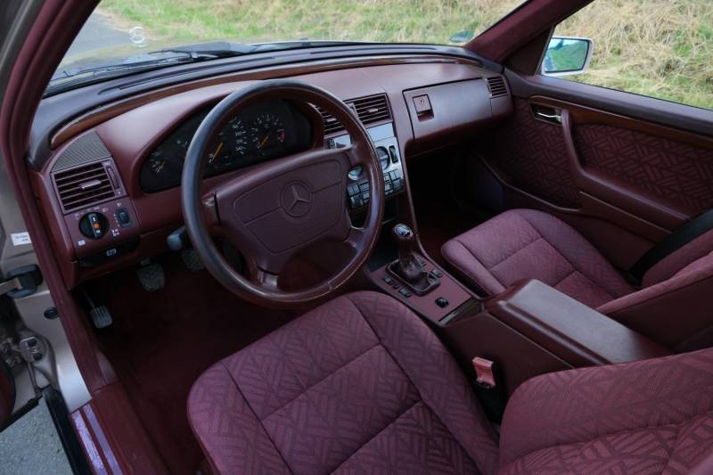 ox_mercedes-w202-c-klasa-elegance-stan-kolekcjonerski